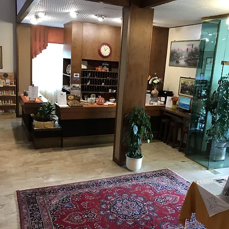 Ξενοδοχείο Garden Ristorante 3*