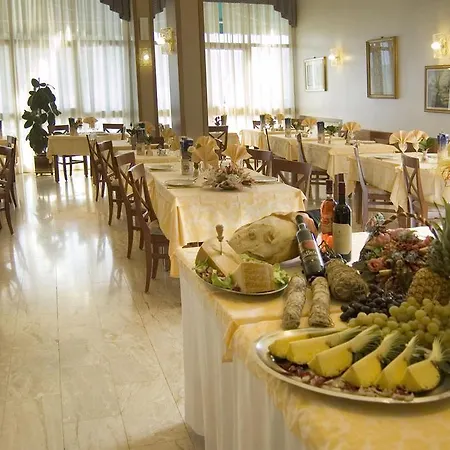 فندق Garden Ristorante