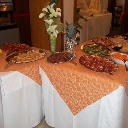 Garden Ristorante فندق