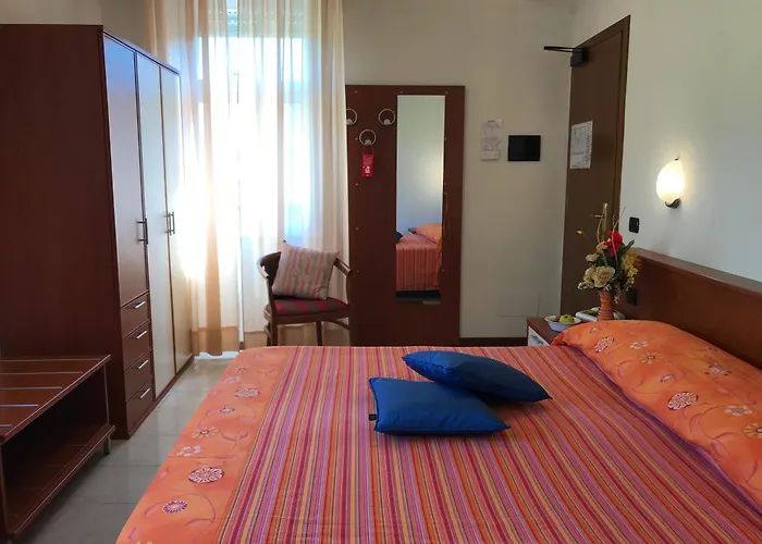 Отель Garden Ristorante 3*