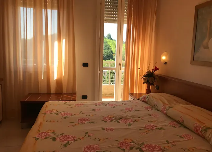 Отель Garden Ristorante Tabiano Terme